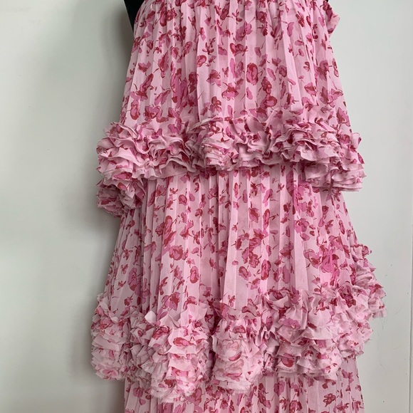 To die for!! Tiered ruffle chiffon dress - Picture 2 of 5